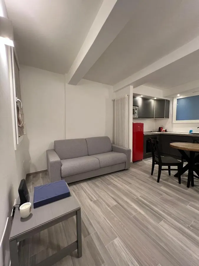 Fondazza18 Apartment Bologna 0*,